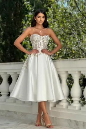 Amazing A-Line Satin Lace Sweetheart Sleeveless Ivory Prom Dress With Appliques