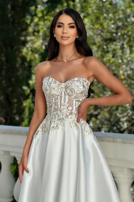 Amazing A-Line Satin Lace Sweetheart Sleeveless Ivory Prom Dress With Appliques